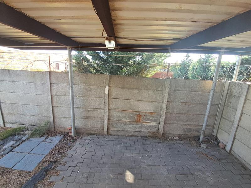 To Let 2 Bedroom Property for Rent in Peerless Park Western Cape